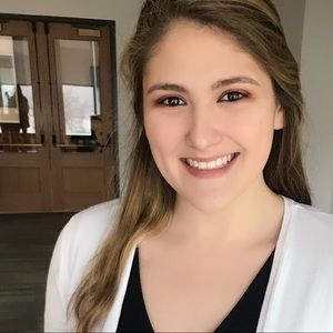 Meet your Posher, Julia